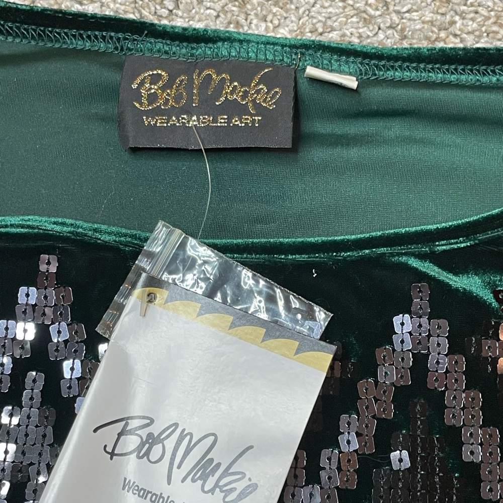 🤩 BOB MACKE Velour Top NWT GREEN - Picture 4 of 5